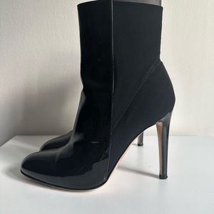 Gianvito Rossi  black patent ankle boots size 36 (US6)